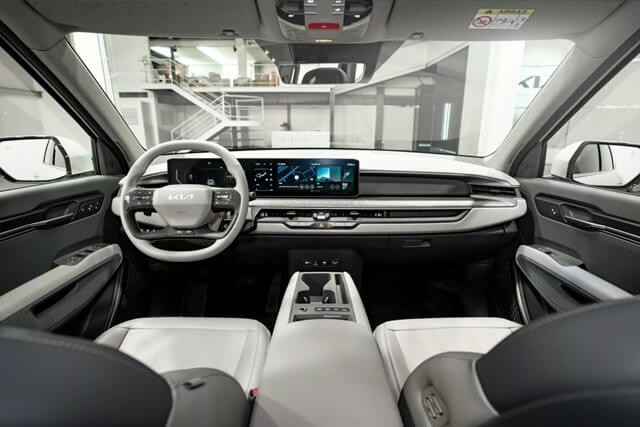 Kia-EV9-khoang-lai