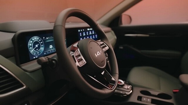 Kia-Seltos-2023-can-canh-vo-lang