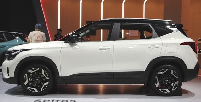 Kia-Seltos-2023-than-xe
