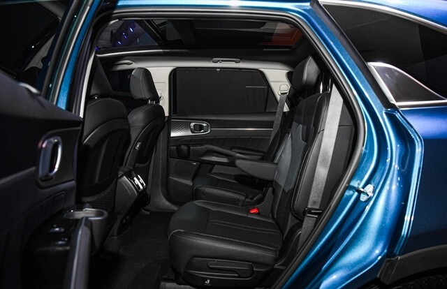 Kia-Sorento-Hybrid-khoang-hanh-khach
