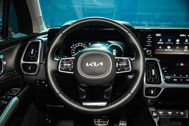 /Kia-Sorento-Hybrid-vo-lang