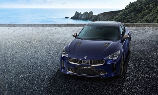 Kia-Stinger-ngoai-that