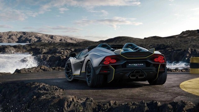 Lamborghini-Autentica-duoi-xe