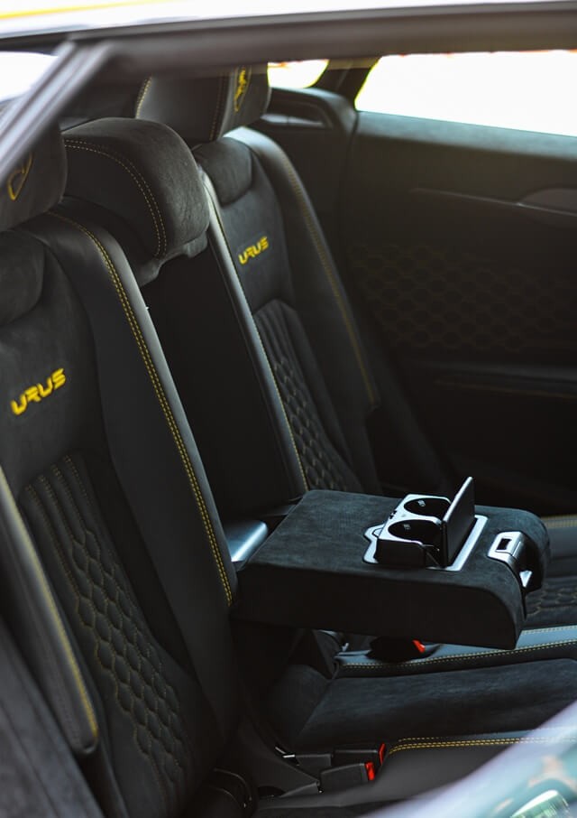 Lamborghini-Urus-Performante-ghe-ngoi-khoang-hanh-khach