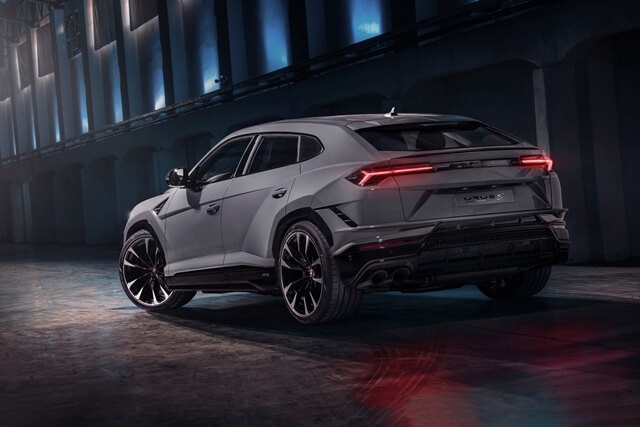 Lamborghini-Urus-S-hong-xe