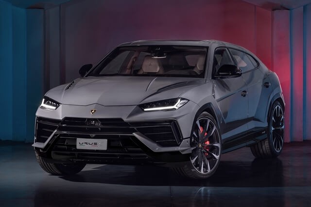 Lamborghini-Urus-S