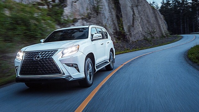 Lexus-GX460-2022-dau-xe