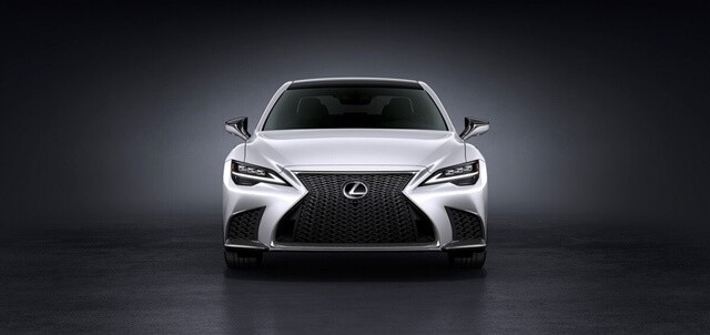 Lexus-LS-500-2022-phan-dau-xe
