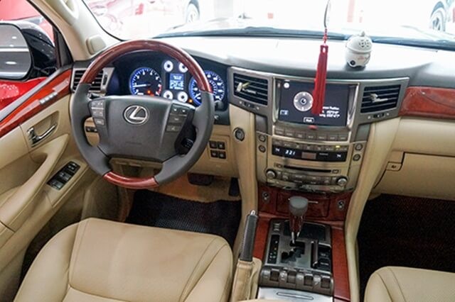 Lexus-LX570-2008-khoang-lai