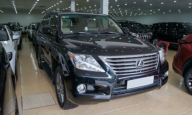 Lexus-LX570-2008