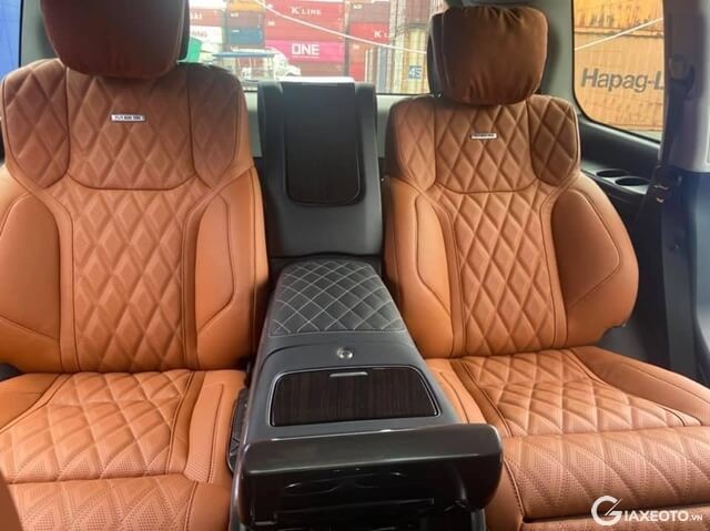 Lexus-LX570-Super-Sport-04-cho-hang-ghe-thu-2