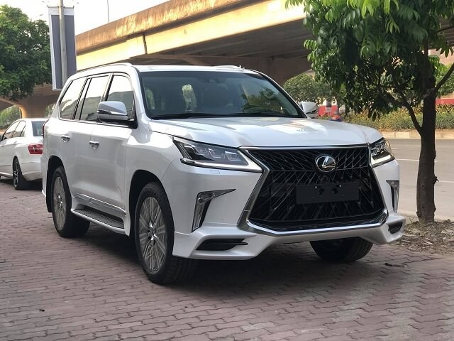 Lexus-LX570-Super-Sport-gia-bao-nhieu
