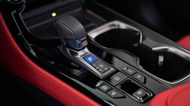 Lexus-NX350-F-Sport-can-chuyen-so