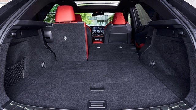 Lexus-NX350-F-Sport-khoang-hanh-ly
