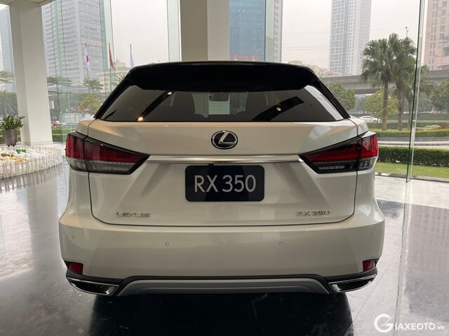 Lexus-RX350-2022-duoi-xe