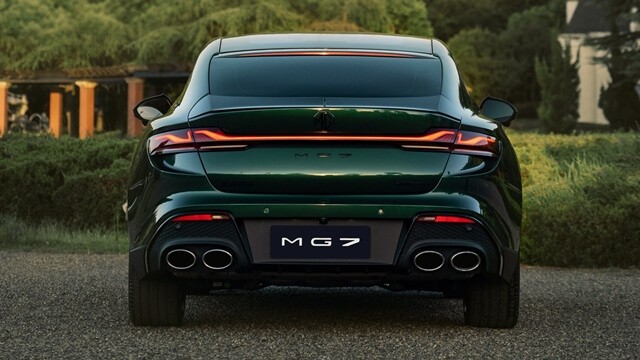 MG-7-duoi-xe