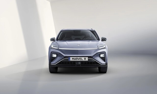 MG-Marvel-R-phan-dau-xe