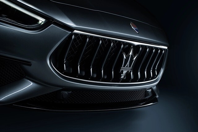 Maserati-Ghibli-Hybrid-ca-lang