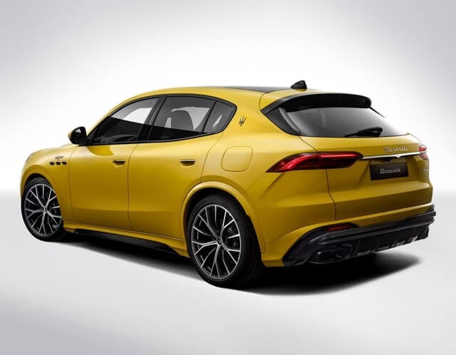 Maserati-Grecale-Trofeo-phan-hong-xe