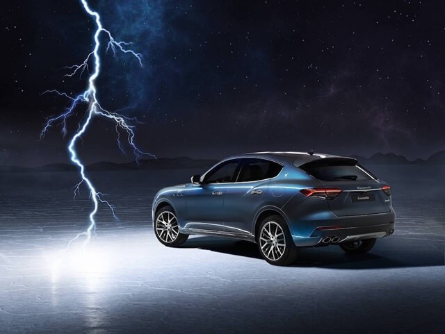 Maserati-Levante-Hybrid-hong-va-duoi-xe