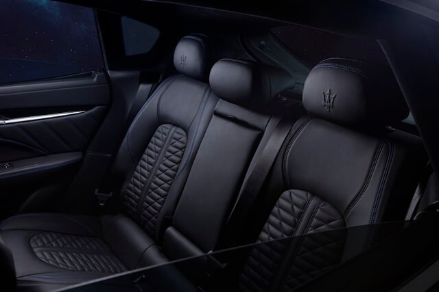 Maserati-Levante-Hybrid-khoang-hanh-khach