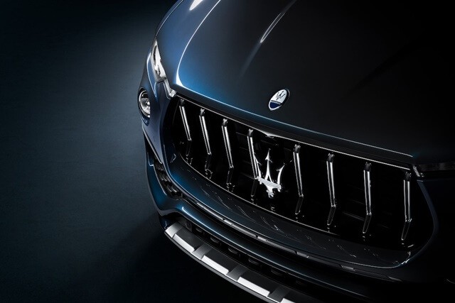 Maserati-Levante-Hybrid-luoi-tan-nhiet