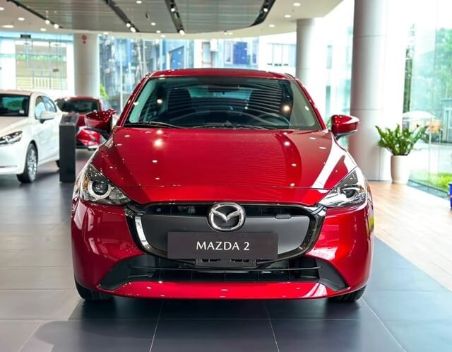 Mazda-2-dau-xe