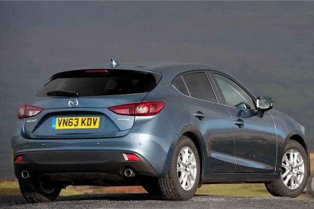 Mazda-3-2014-2019-duoi-xe
