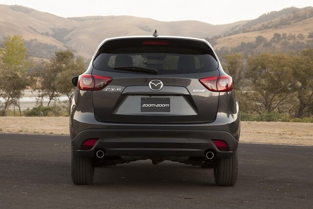 Mazda-CX5-2016-duoi-xe