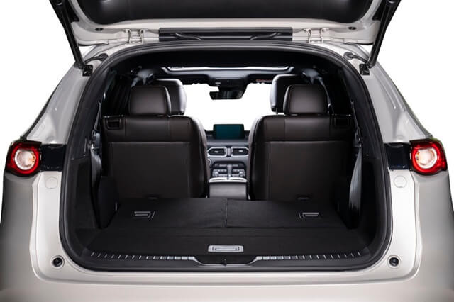 Mazda-CX8-2024-khoang-hanh-ly