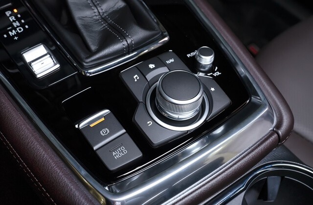 Mazda-CX8-can-so
