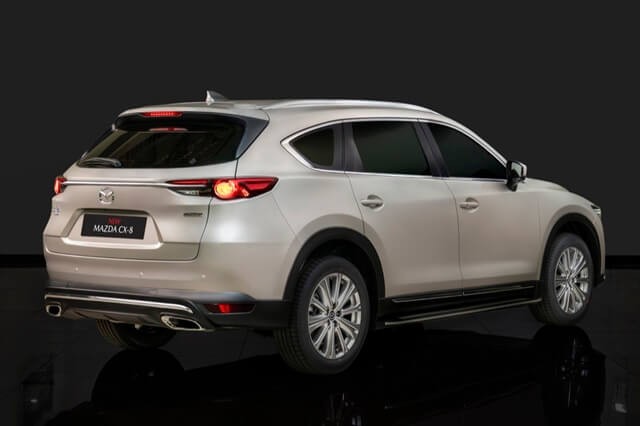 Mazda-CX8-hong-xe