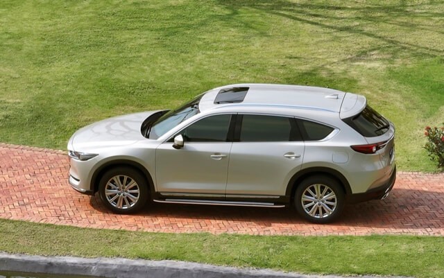 Mazda-CX8-than-xe