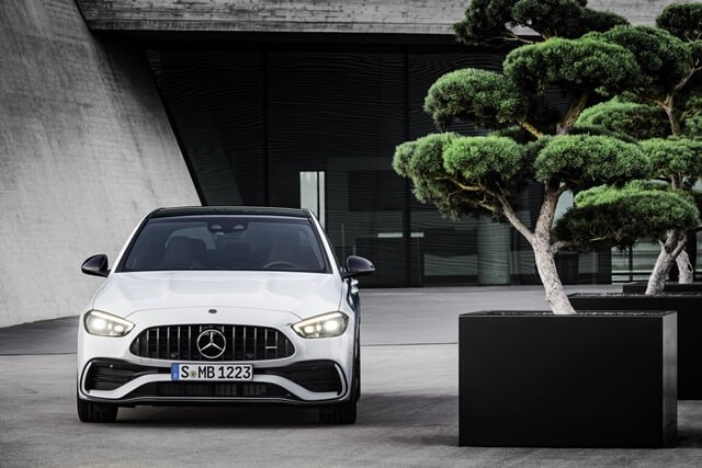 Mercedes-AMG-C43-dau-xe