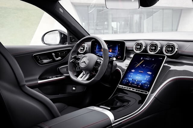 Mercedes-AMG-C43-khoang-lai