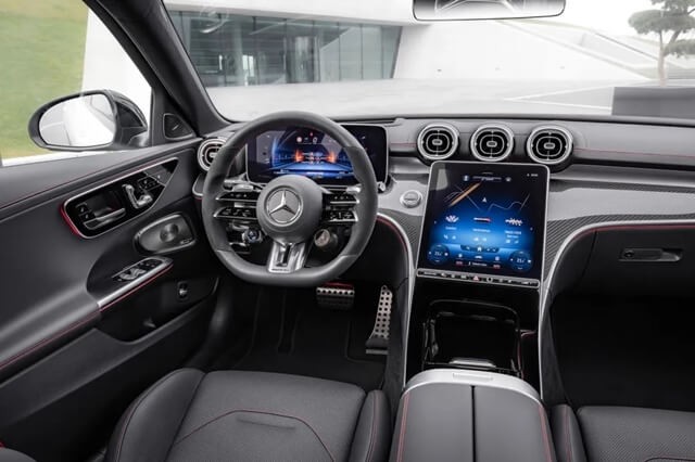 Mercedes-AMG-C43-noi-that-khoang-lai
