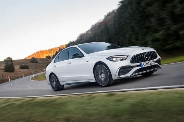 Mercedes-AMG-C43-suon-xe