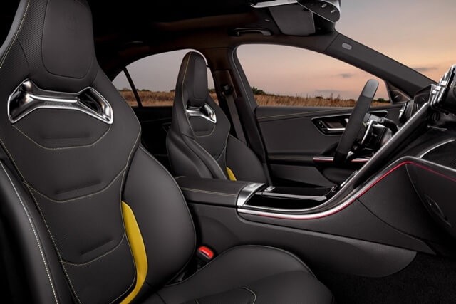 Mercedes-AMG-C63-S-E-Performance-ghe-ngoi