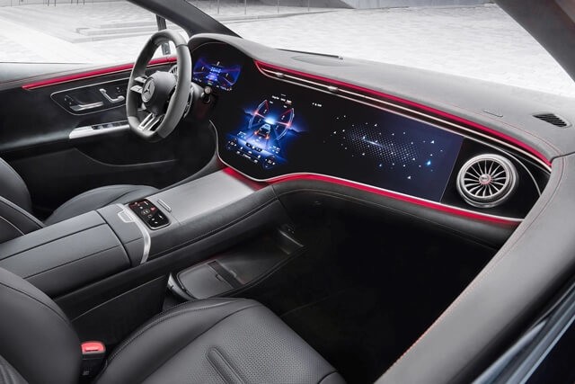Mercedes-AMG-EQE-khoang-lai