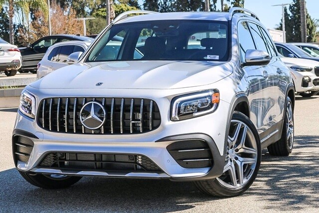 Mercedes-AMG-GLB-35-4Matic