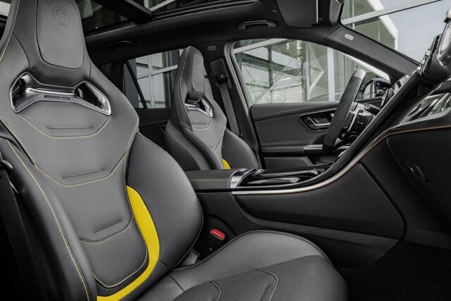 Mercedes-AMG-GLC-63-ghe-lai