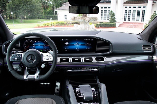 Mercedes-AMG-GLS-63-2021-cabin
