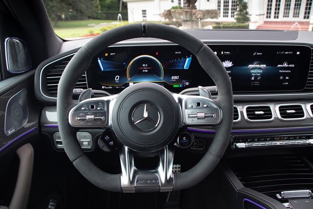 Mercedes-AMG-GLS-63-2021-vo-lang