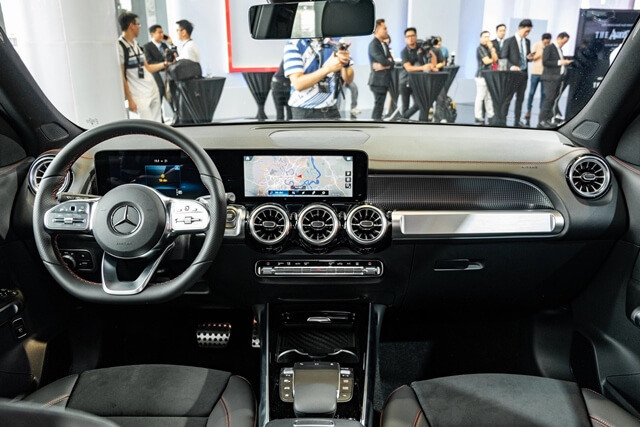 Mercedes-Benz-EQB-250-SUV-noi-that-khoang-lai