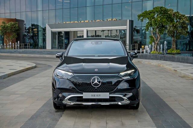 Mercedes-Benz-EQE-500-4Matic-dau-xe