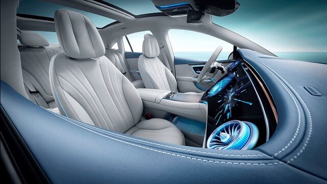 Mercedes-Benz-EQE-cabin