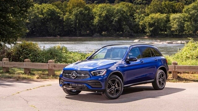 Mercedes-Benz-GLC-300-2020-ngoai-that