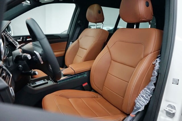 Mercedes-Benz-GLS-350D-4Matic-ghe-truoc