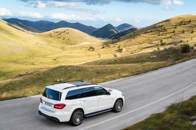 Mercedes-Benz-GLS-350D-4Matic-gia-bao-nhieu