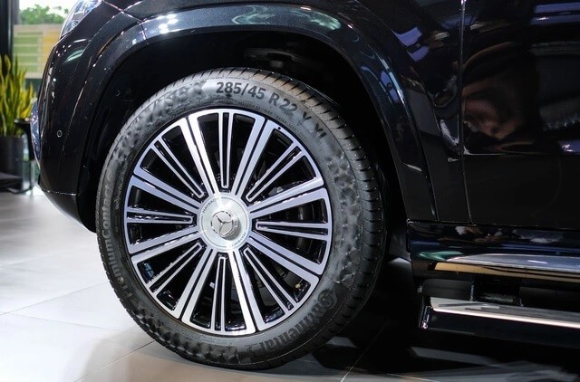 Mercedes-Maybach-GLS-480-4Matic-la-zang